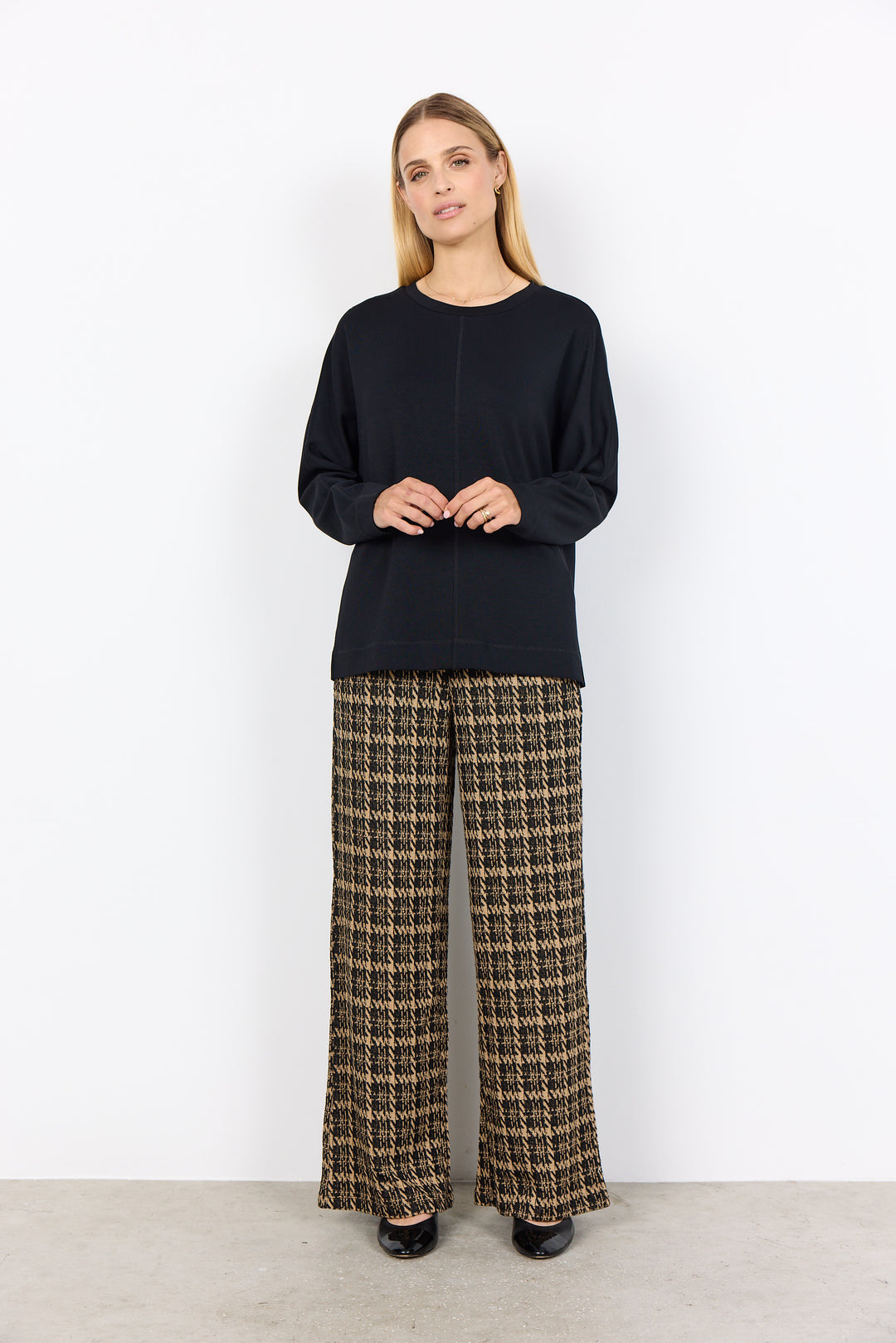 Chandail droit à coutures apparentes  Banu