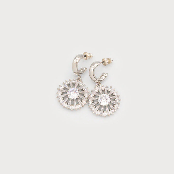 Boucles d’oreilles anneaux avec pendentif scintillant