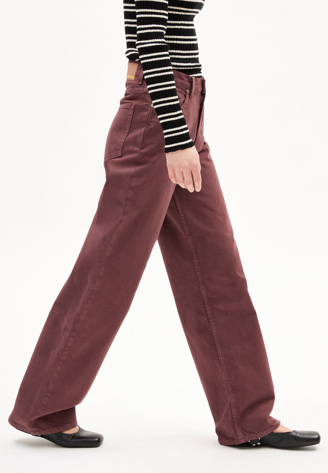 Jean framboise à coupe droite Enijaa