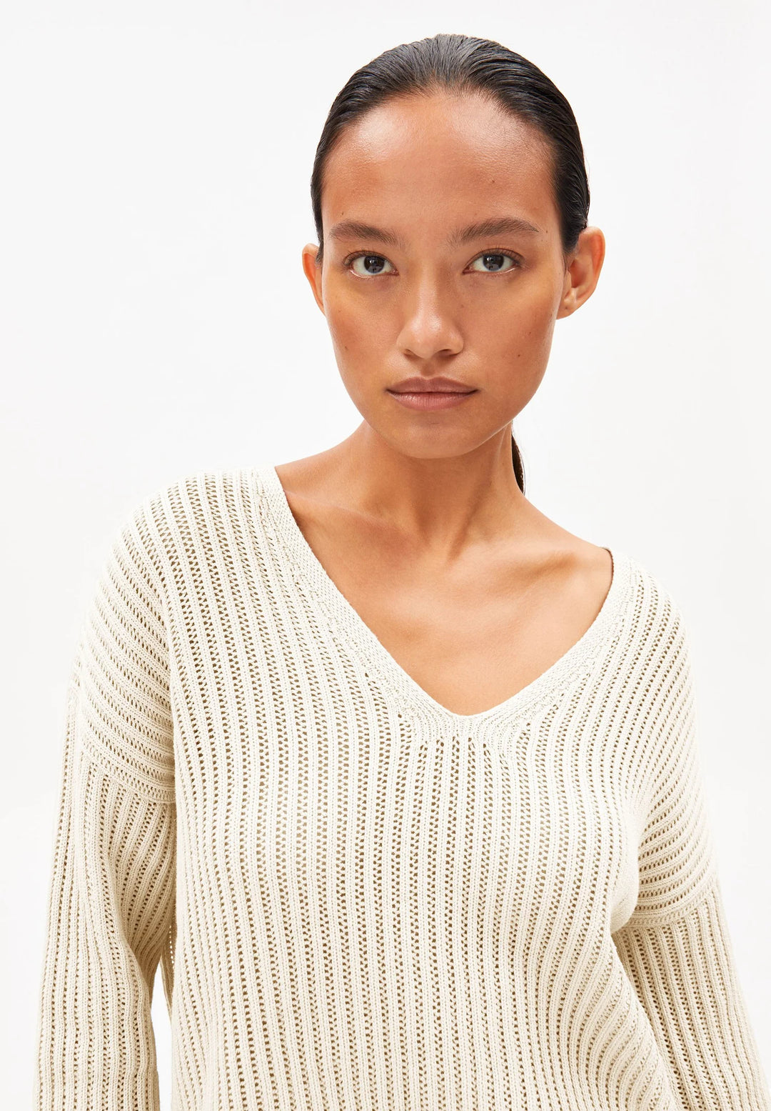 V-neck Ribbed Knit Top - Linen Blend
