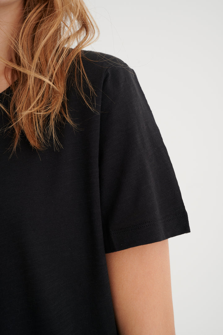 T-shirt à coupe droite Alma - En coton et modal avec encolure ronde et manches courtes