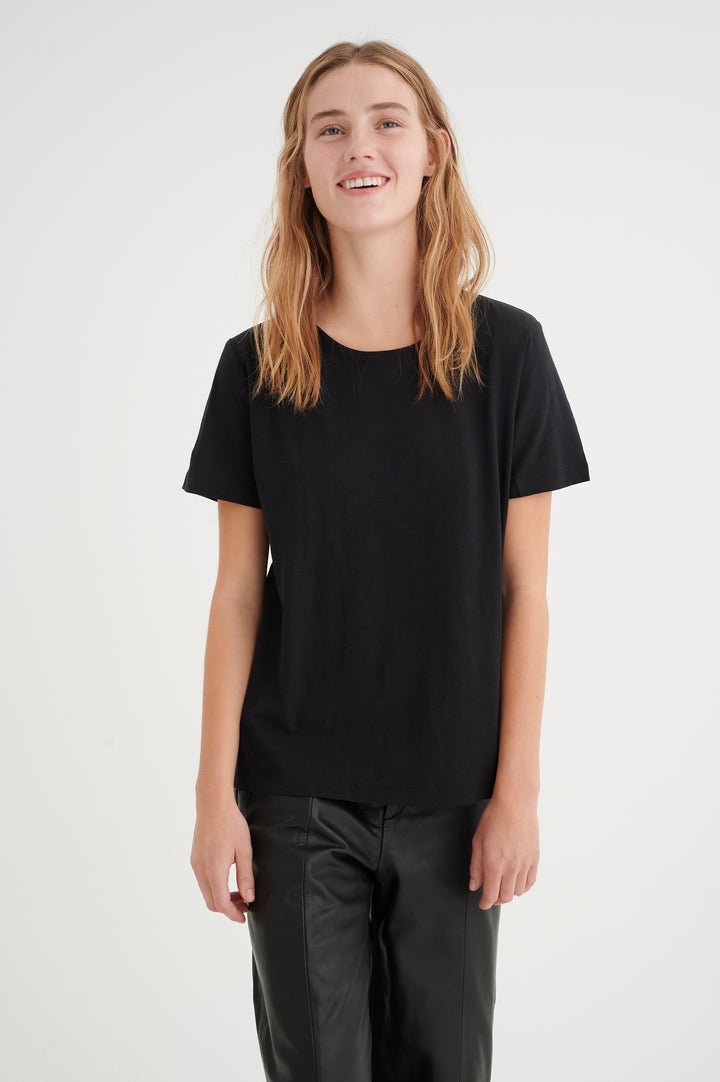 T-shirt à coupe droite Alma - En coton et modal avec encolure ronde et manches courtes
