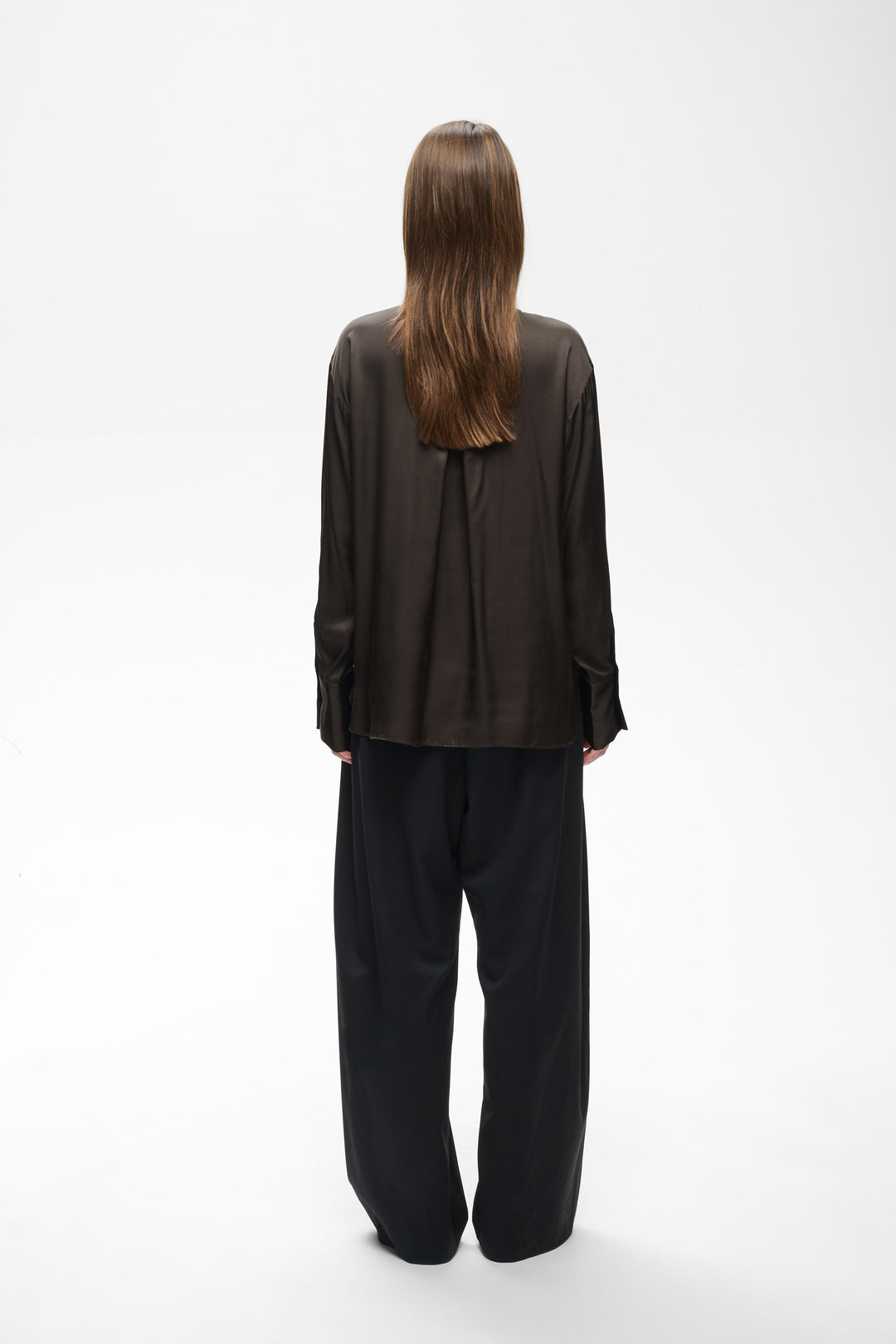 Chemise en satin Pauline - Avec ourlets aux poignets