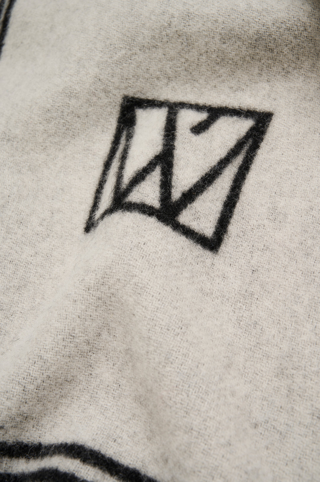 Foulard en laine tissé