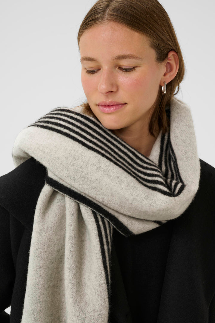 Foulard en laine tissé