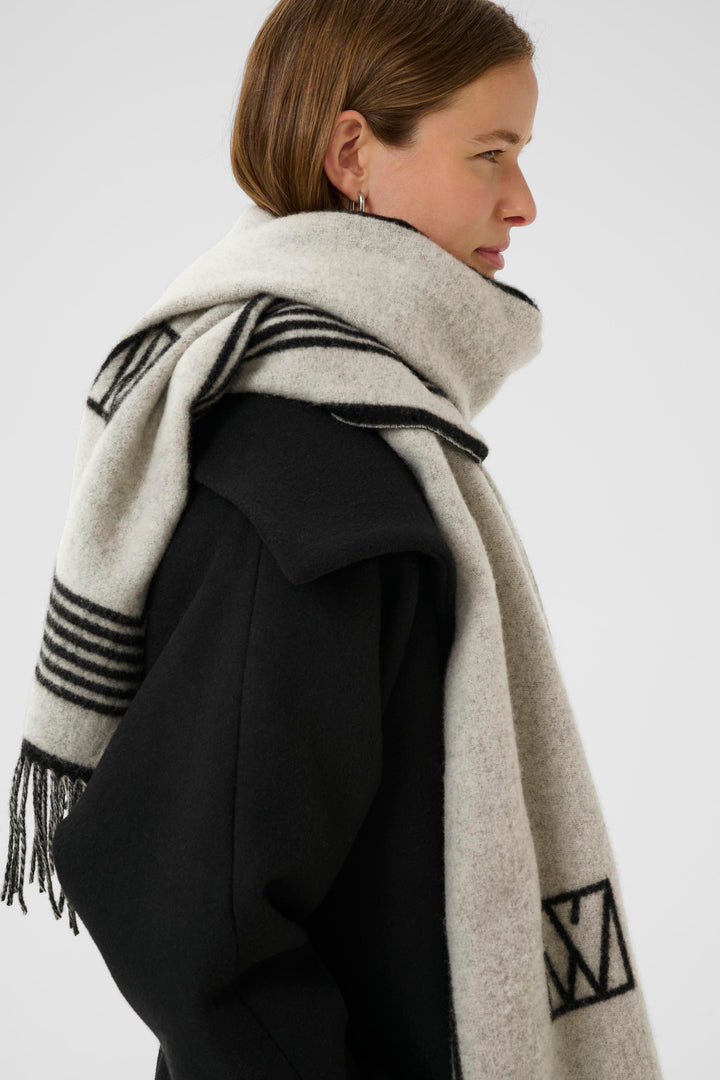 Foulard en laine tissé