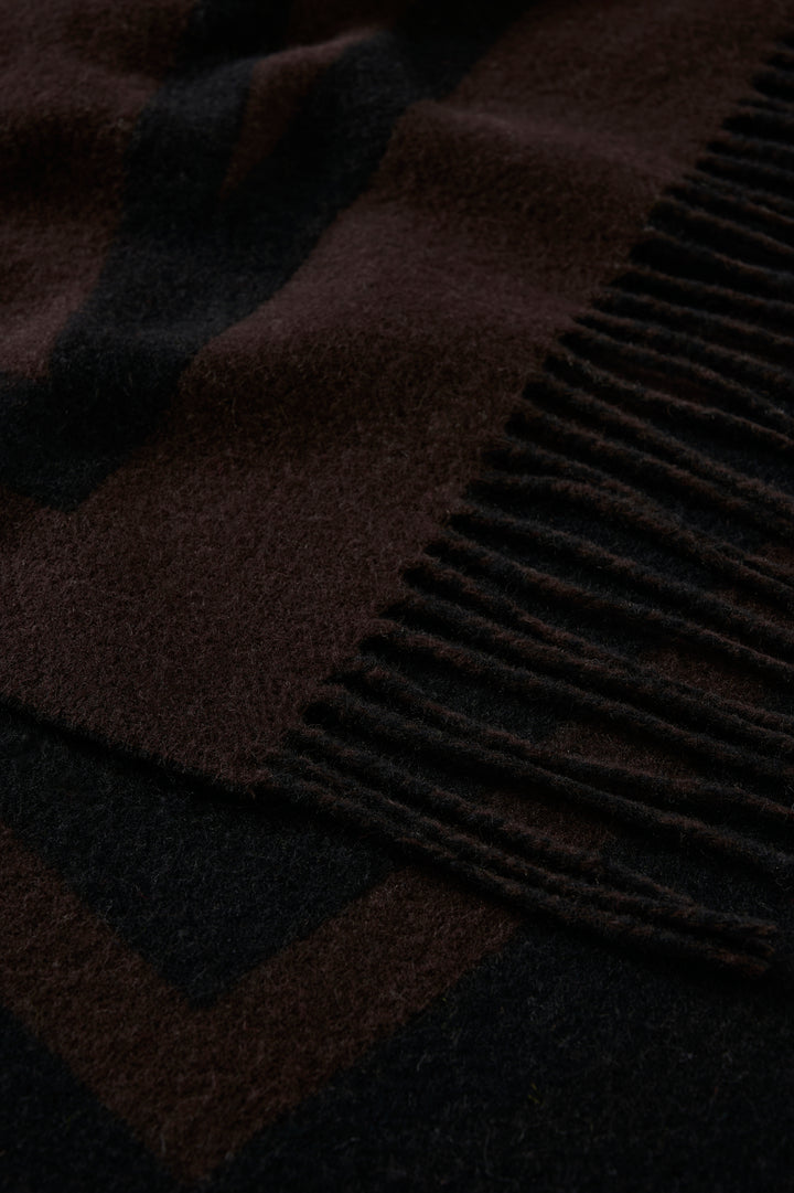 Woven wool scarf