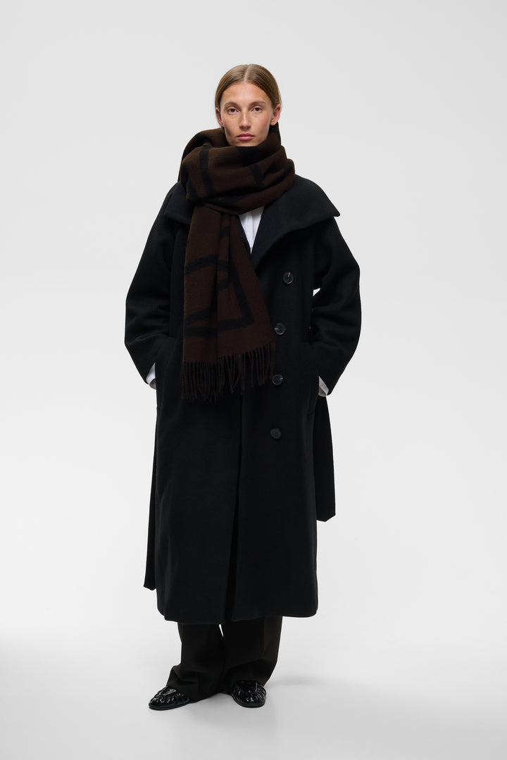 Woven wool scarf