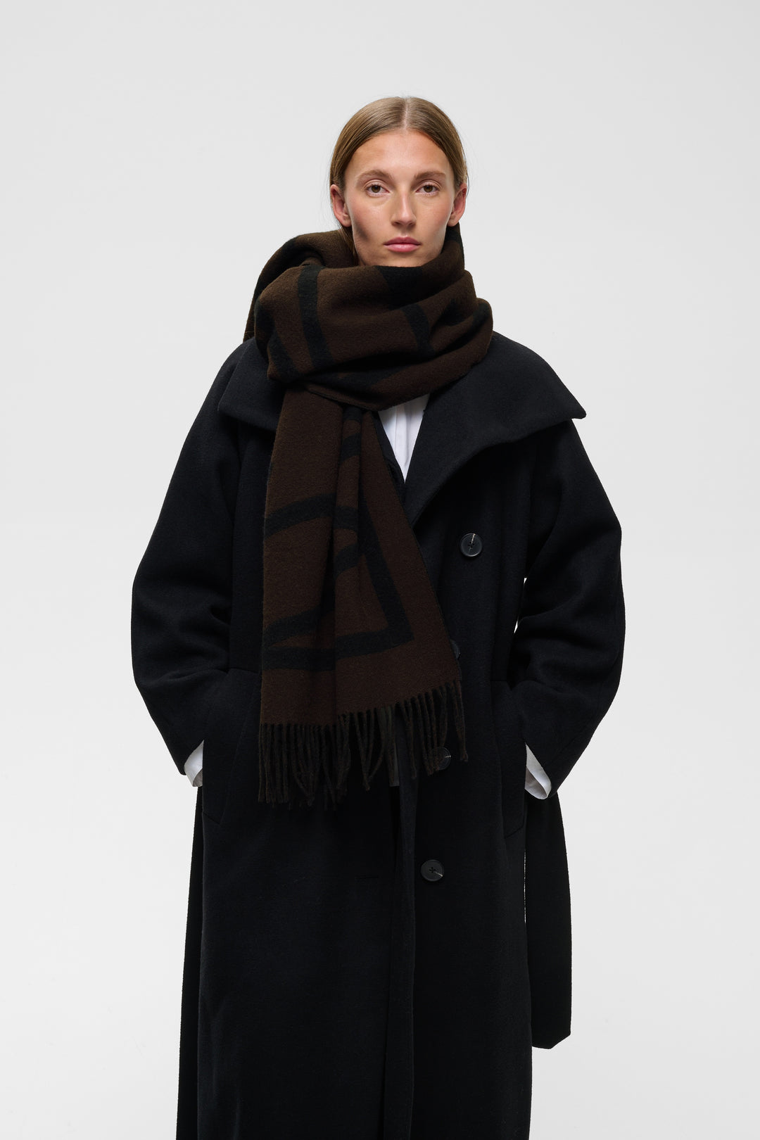 Woven wool scarf