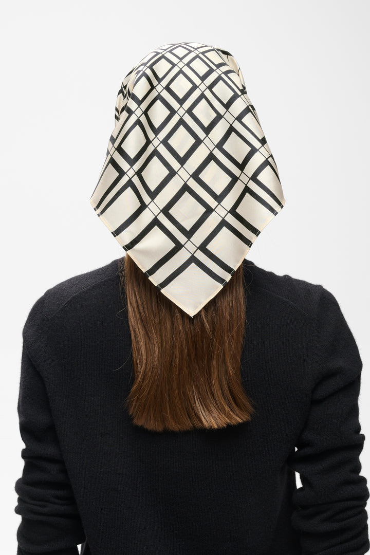 Foulard en pure soie Rafiq - À motif de carreaux graphiques