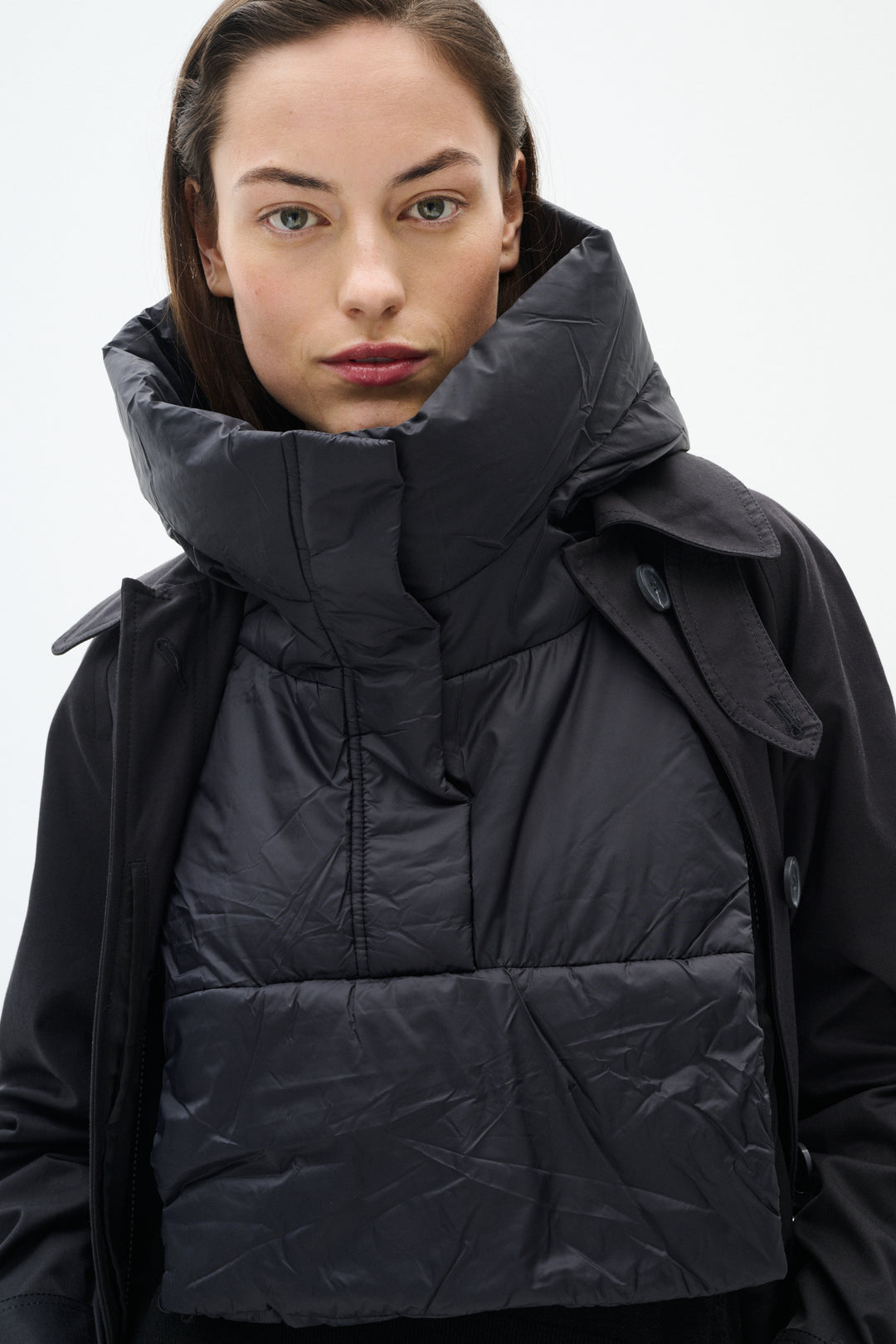 Capuchon Lila - Accessoire de tête matelassé avec col montant intégré