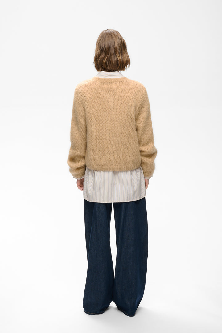 Jetra Cozy Cardigan
