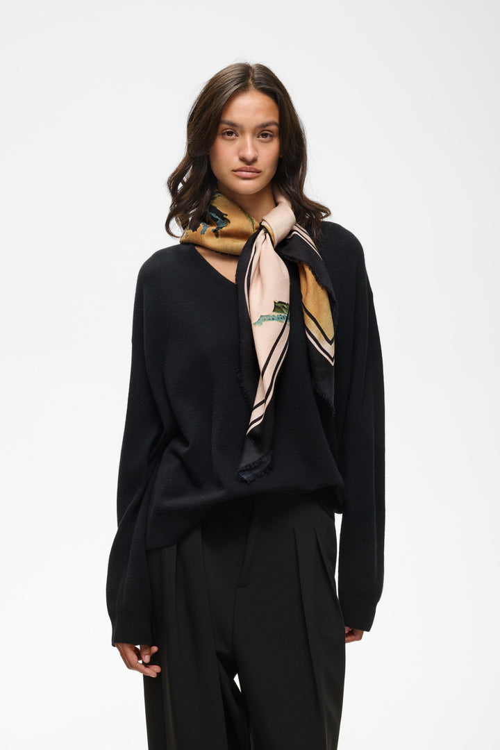 Foulard en pure laine à imprimé Ami - Bordures finement effilochées