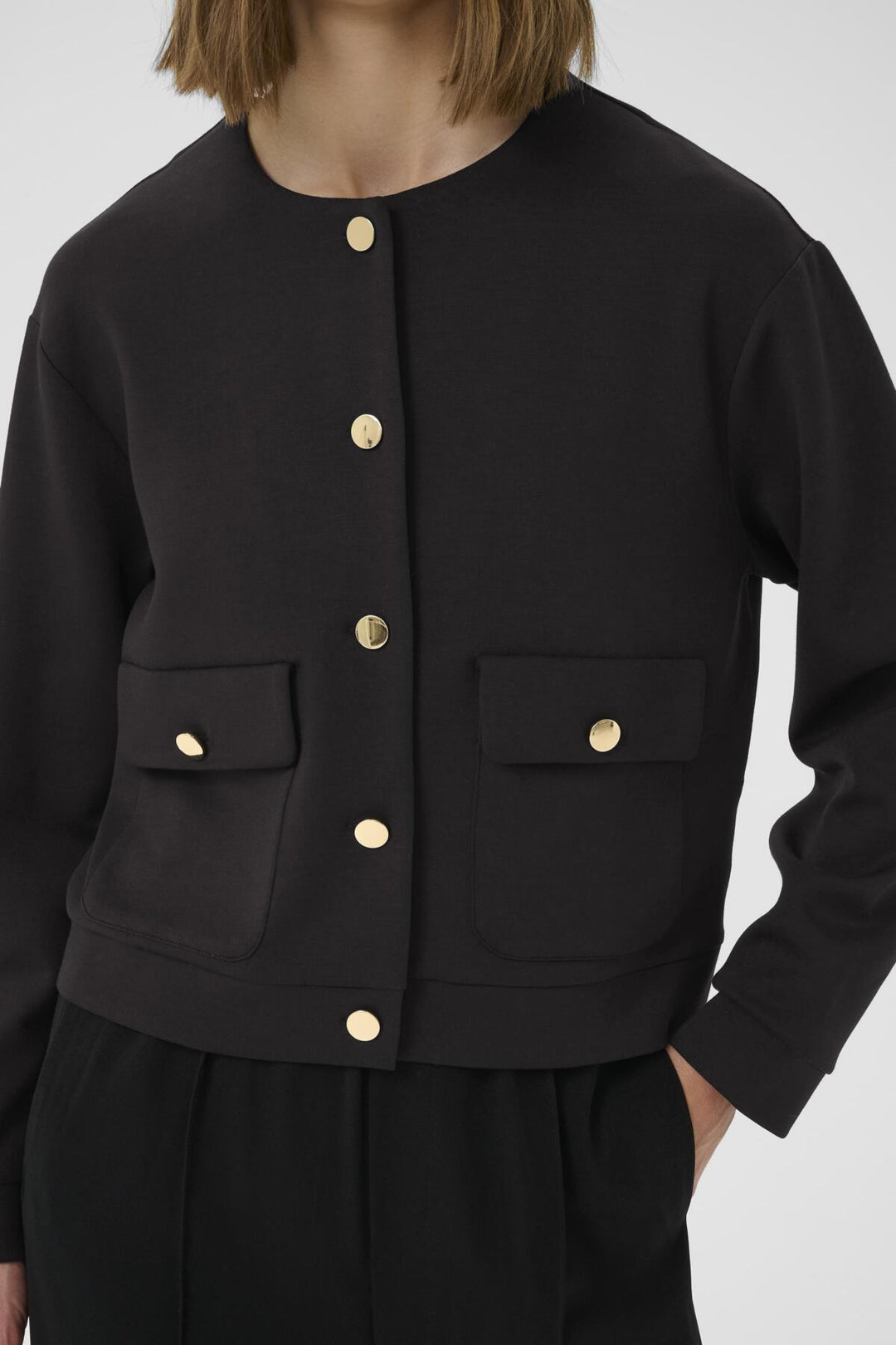 Veste noire femme à col rond, coupe classique et chic Gidal Vicent