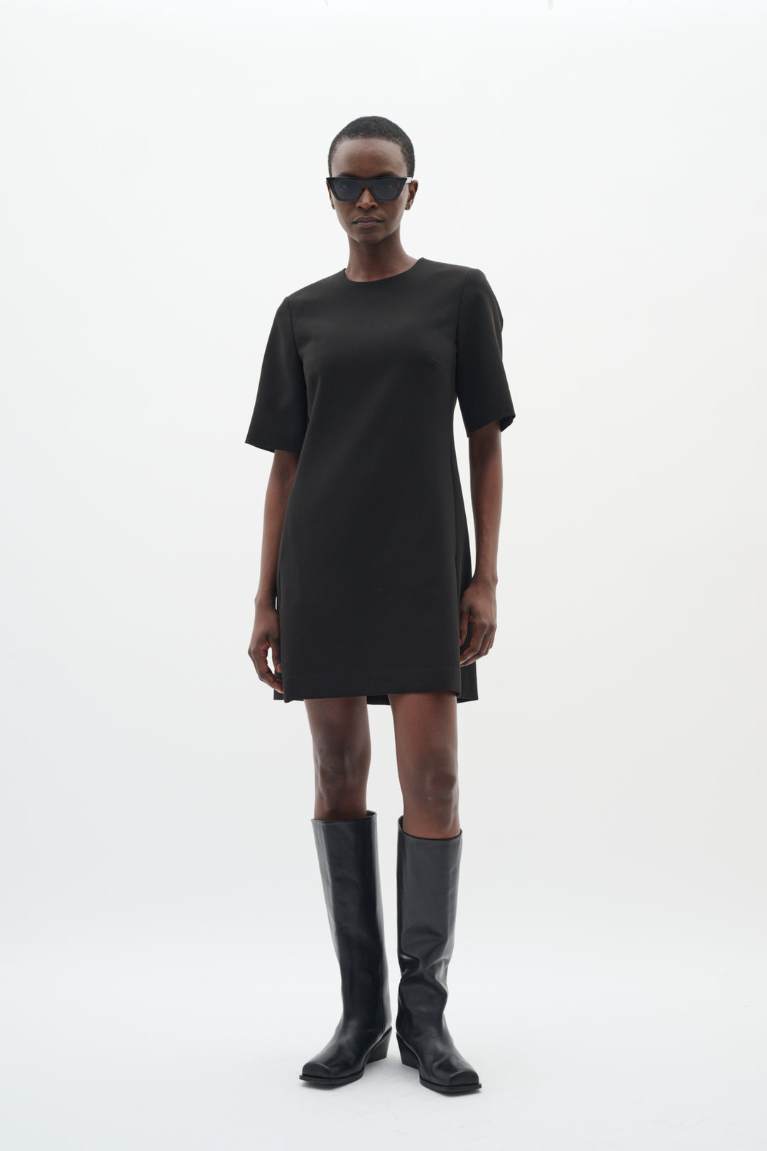 Robe noire minimaliste Bryelle