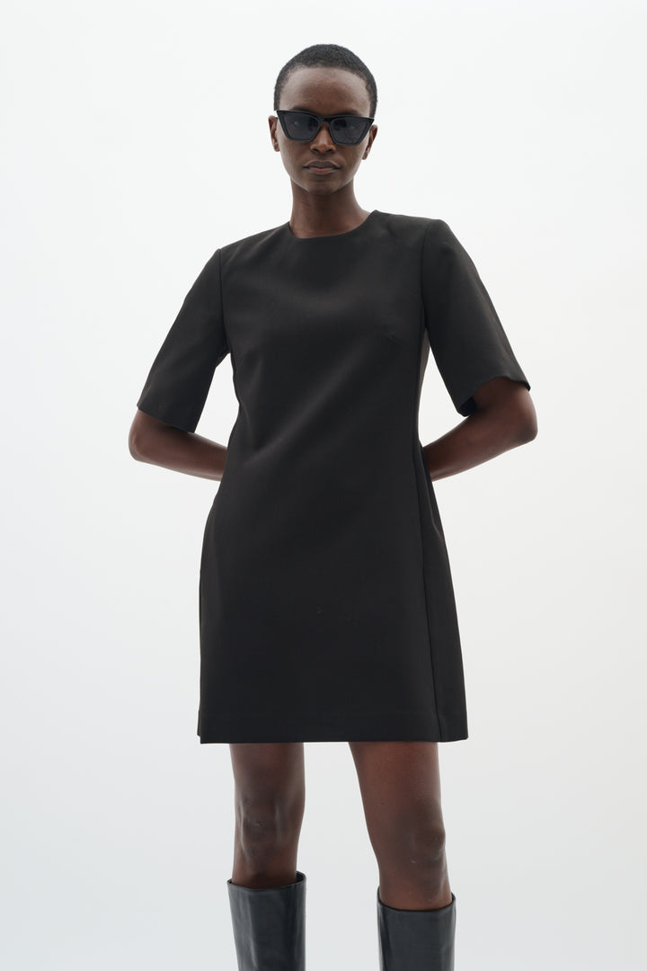 Robe noire minimaliste Bryelle