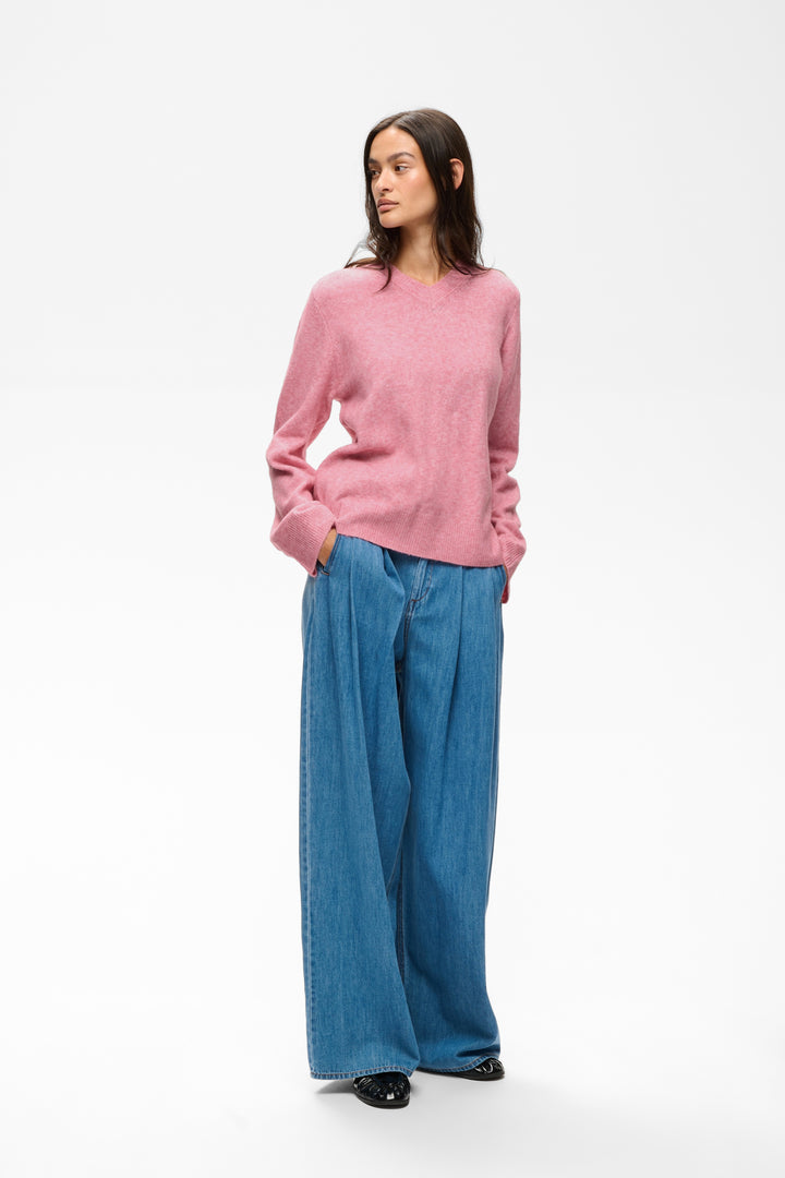 Chandail doux en tricot enrichi de laine et d'alpaga Guni - Avec col en V et coupe droite