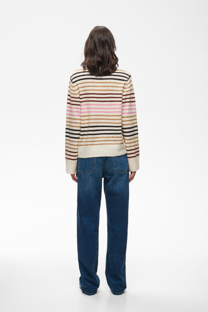 Chandail doux en tricot enrichi de laine et d'alpaga Guni - Avec col en V et coupe droite