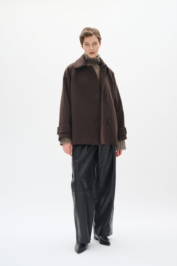 Manteau court Thora - En laine mélangée et à boutonnage croisé