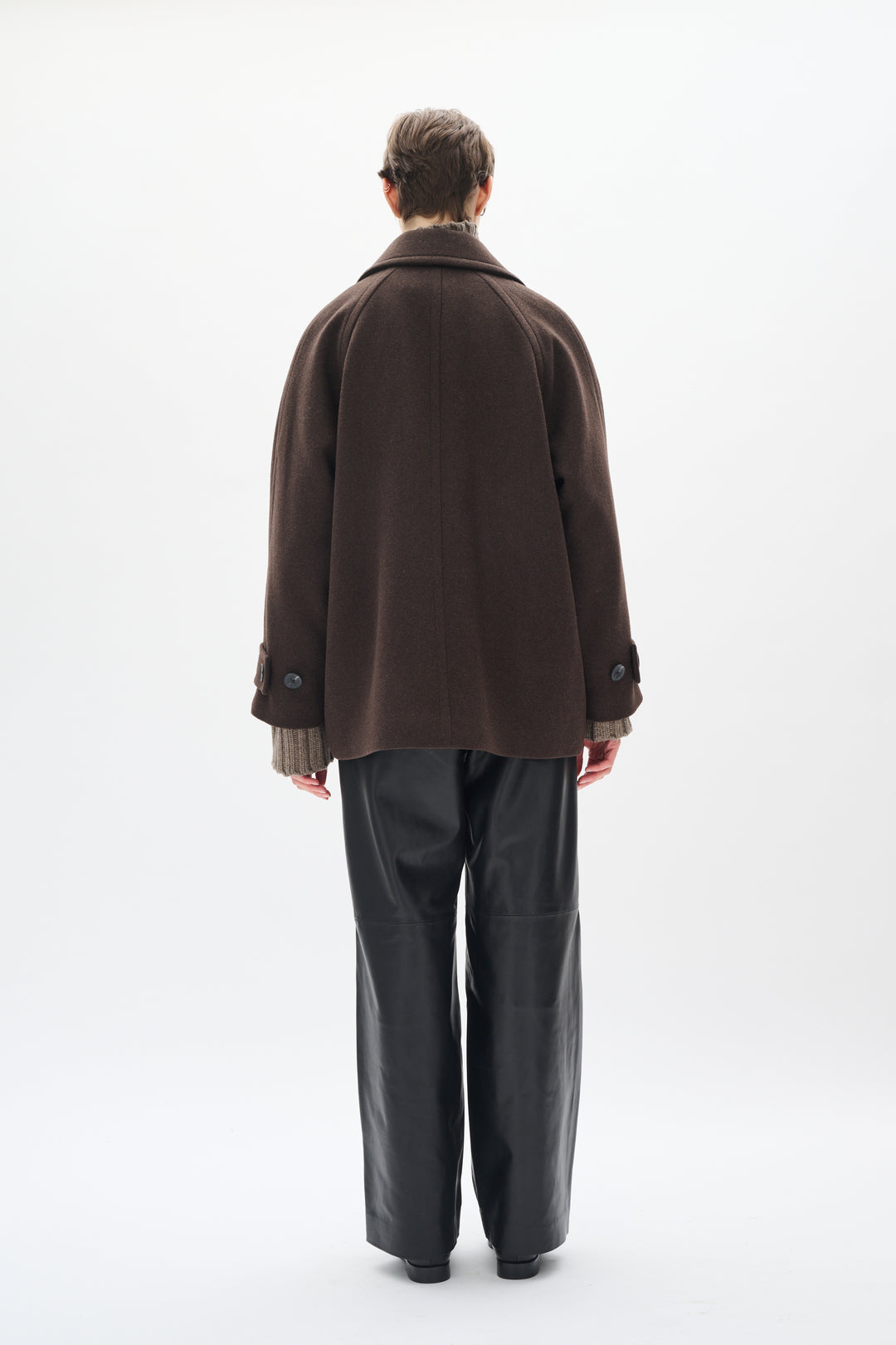 Manteau court Thora - En laine mélangée et à boutonnage croisé