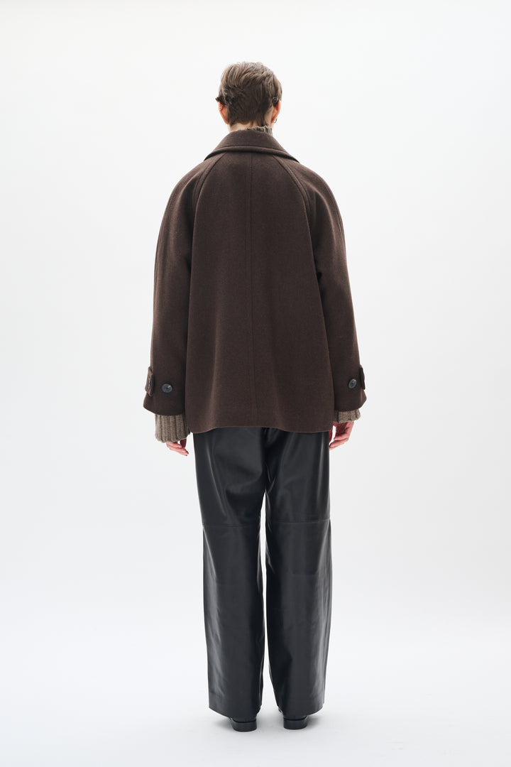 Manteau court Thora - En laine mélangée et à boutonnage croisé