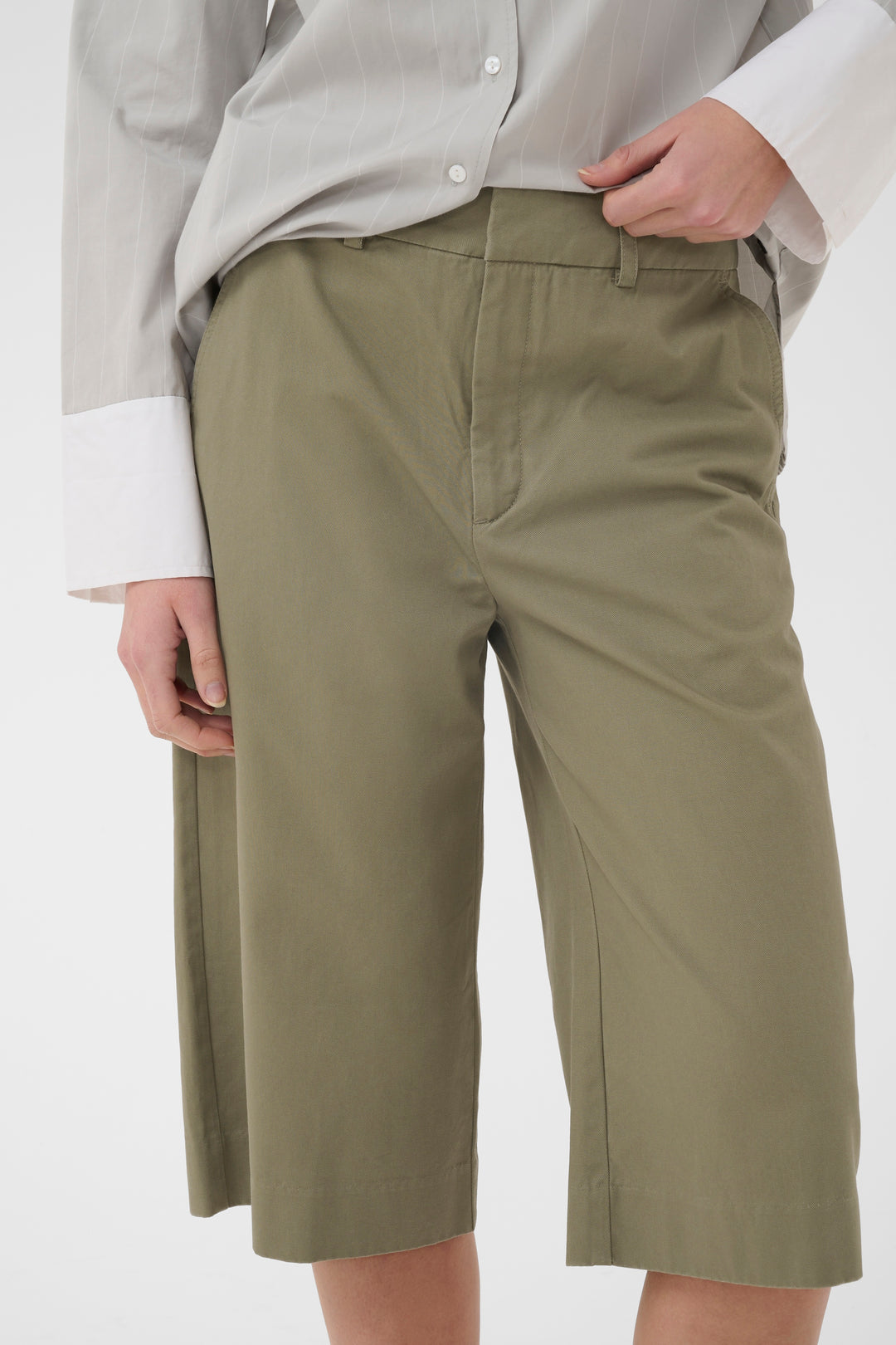 Pantalon en coton Diaz - Taille régulière et coupe sous le genou