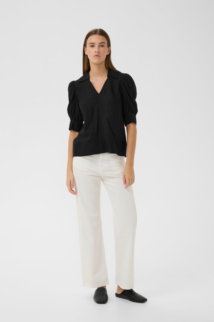 Edith Short-Sleeved Blouse - Lightweight linen and relaxed fit