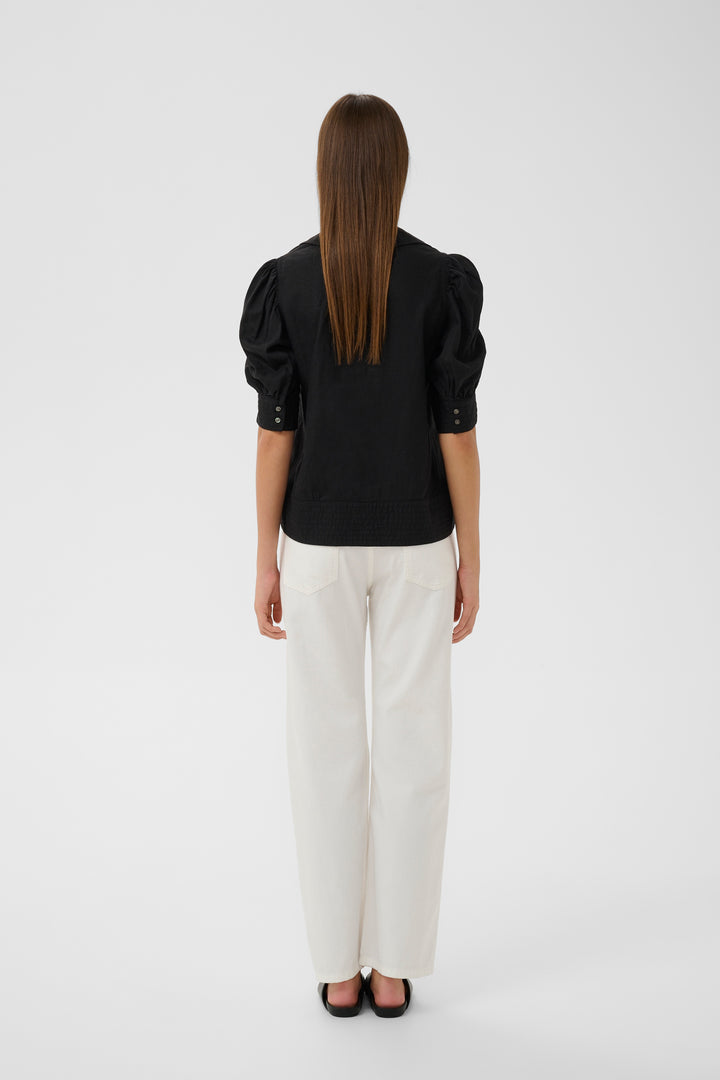 Edith Short-Sleeved Blouse - Lightweight linen and relaxed fit