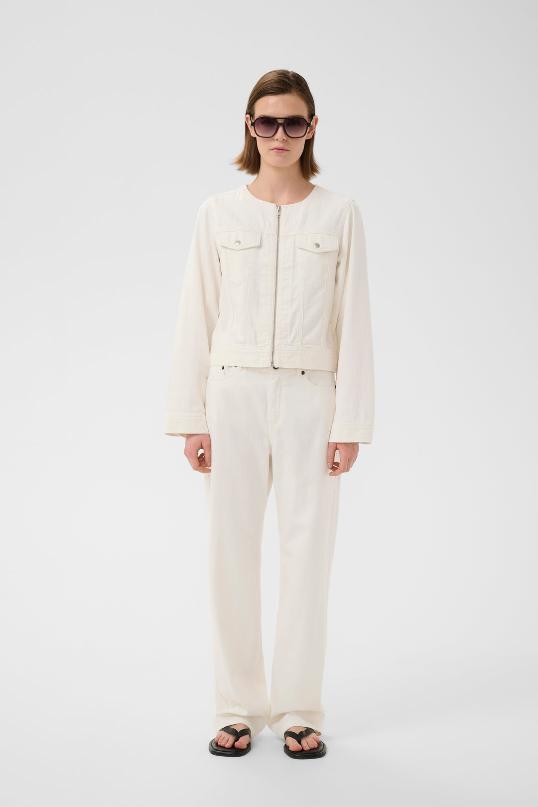 Pantalon 100% coton Gladys - Un essentiel à coupe droite et taille régulière