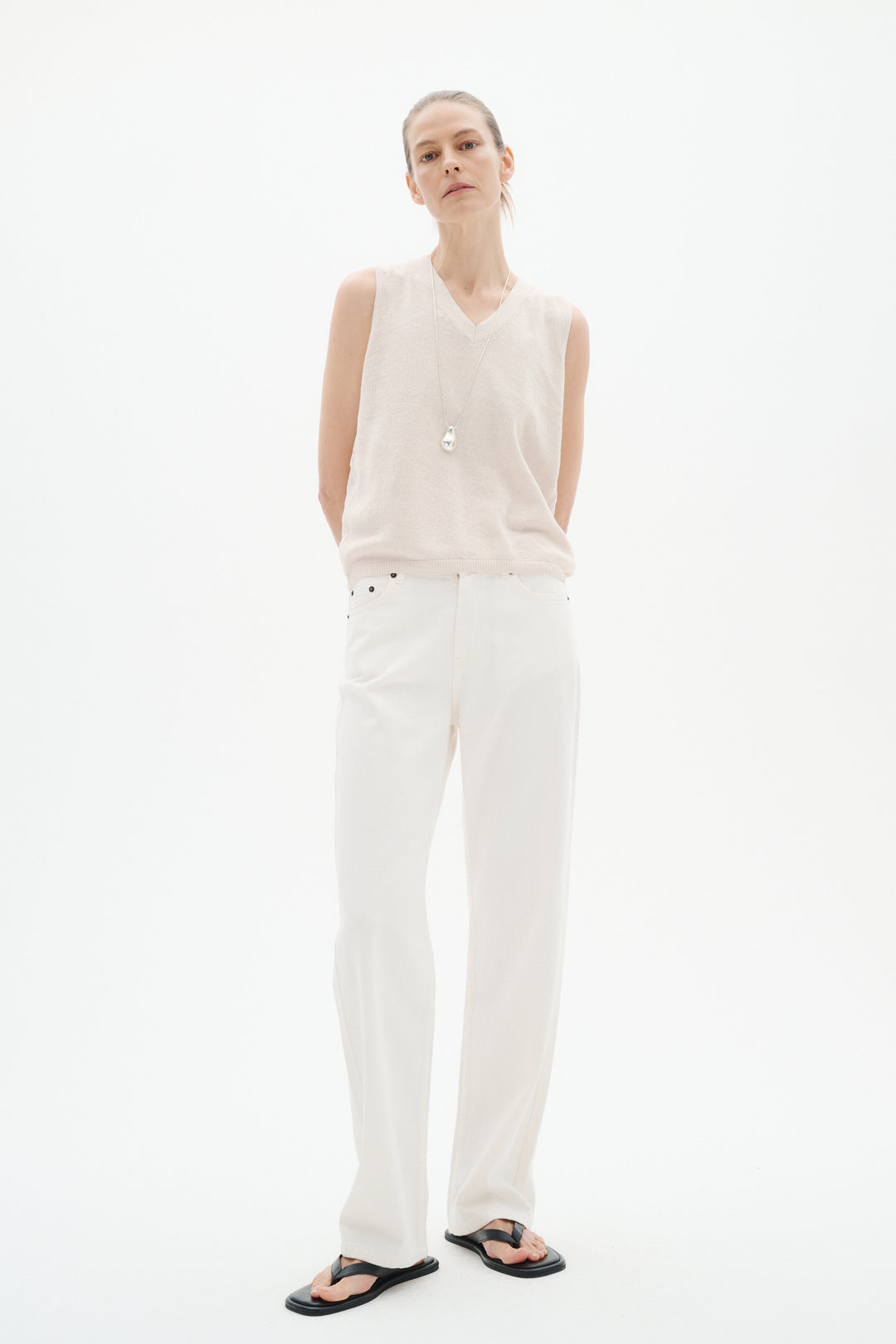 Pantalon 100% coton Gladys - Un essentiel à coupe droite et taille régulière