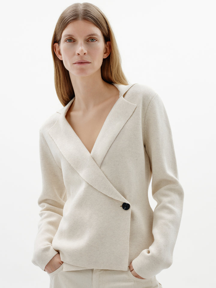 Cardigan en tricot de pur coton Tilda - Avec col en V et texture côtelée