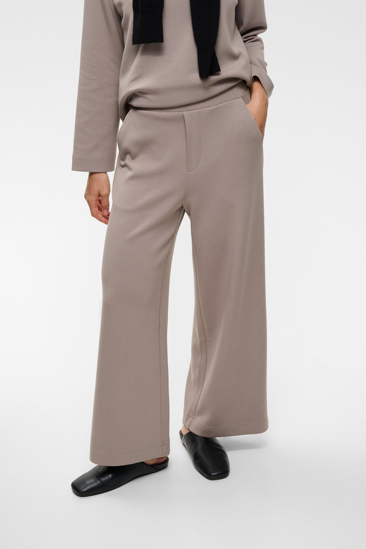 Pantalon écourté Gincette - Avec taille élastique et coupe droite