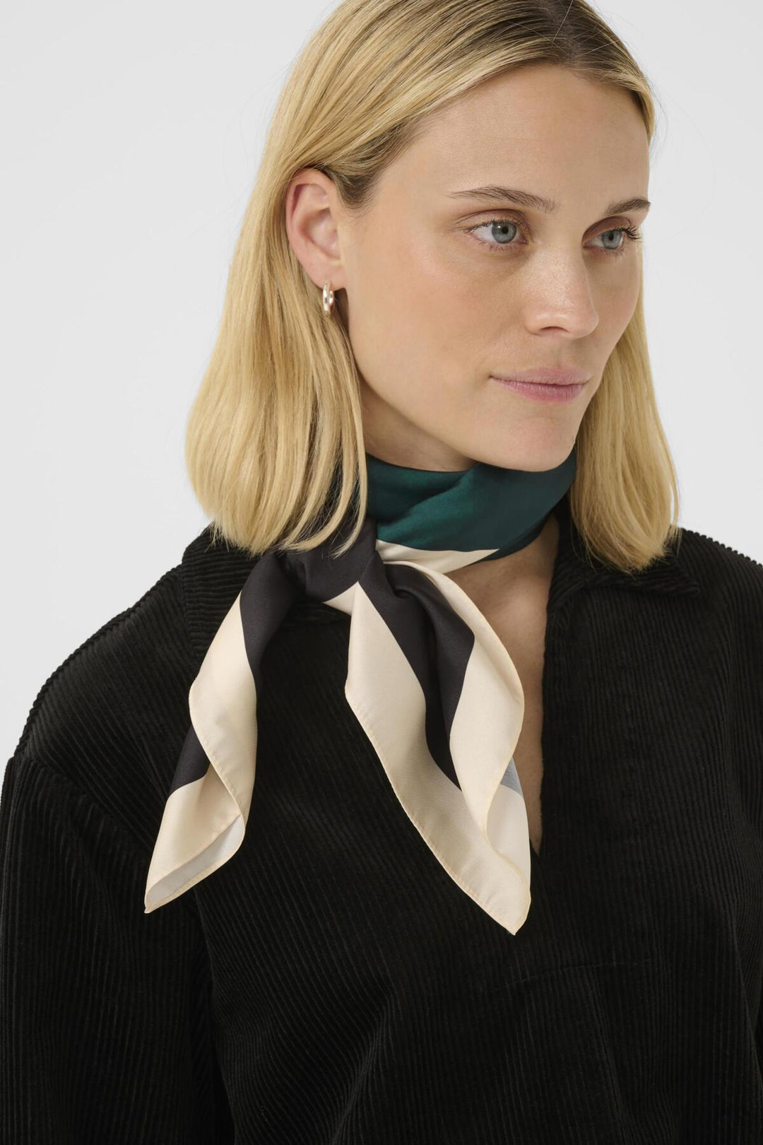 Foulard en satin Namira