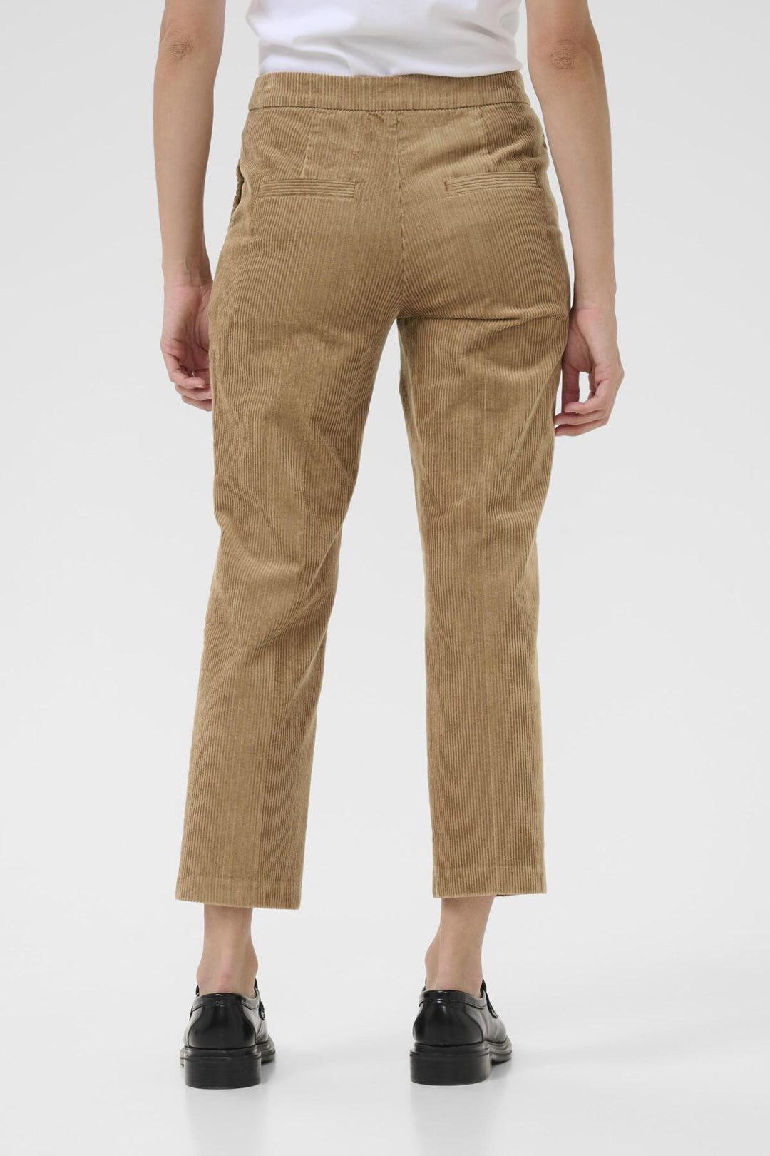 Pantalon droit en velours côtelé Mishas