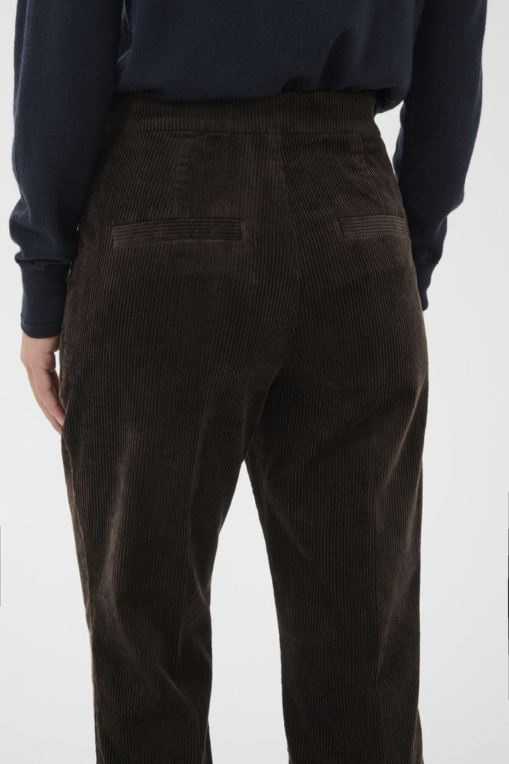 Pantalon droit en velours côtelé Mishas