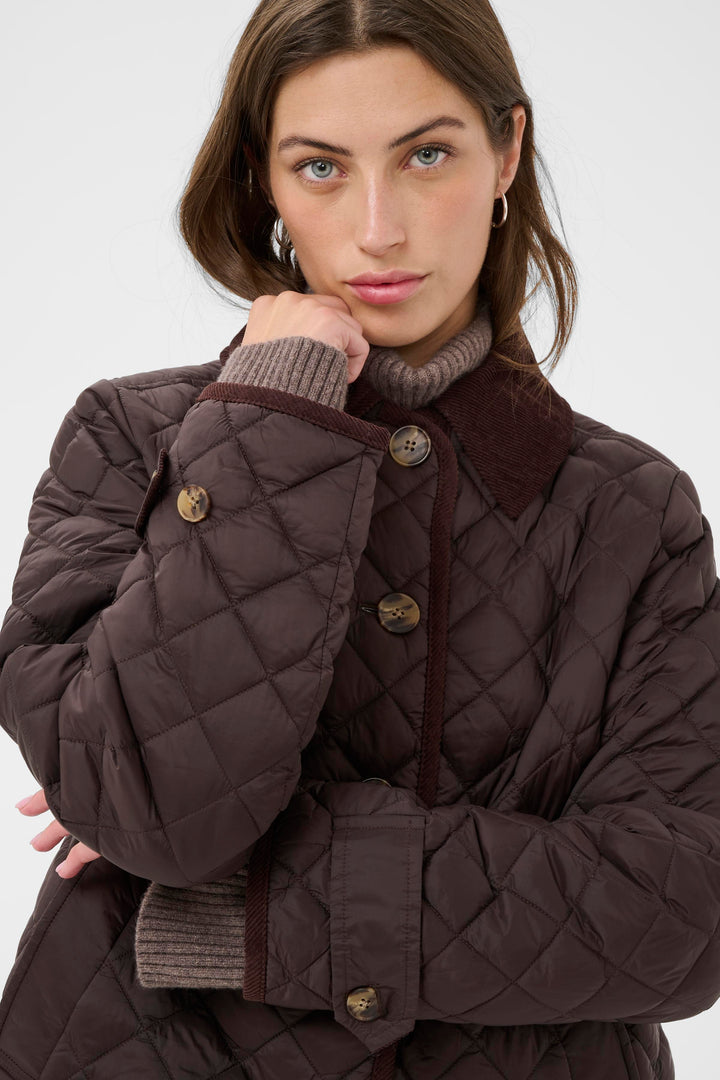 Veste matelassée Safiya - Un essentiel de mi-saison en materiaux recyclés