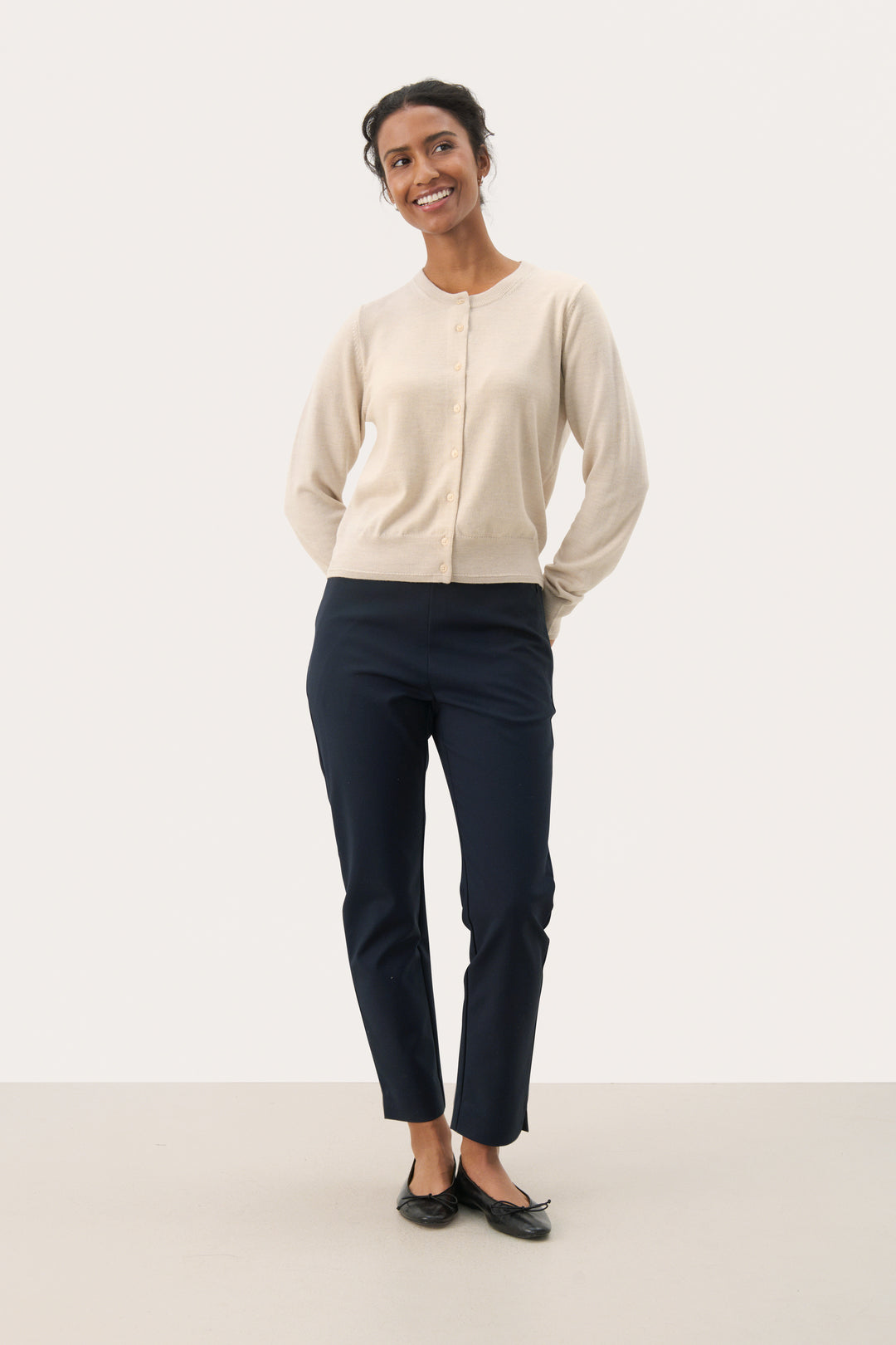 Cardigan en tricot de laine certifiée Noelani - Avec encolure ronde