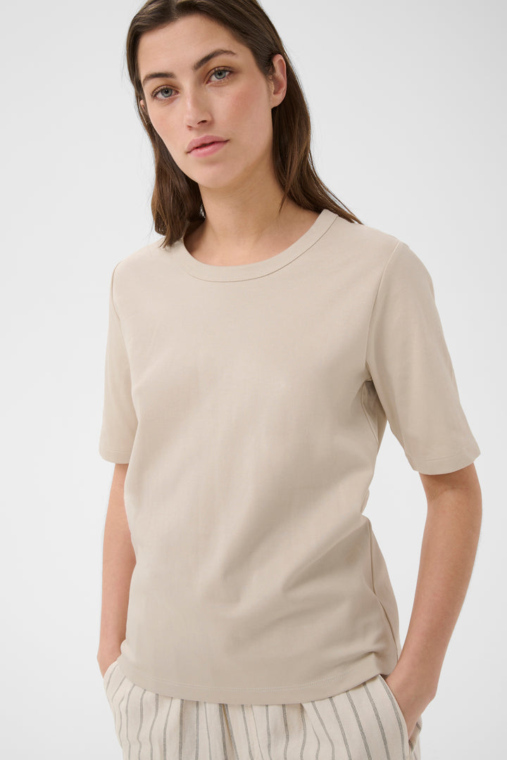 Ratana organic cotton T-shirt - Straight cut and short sleeves**