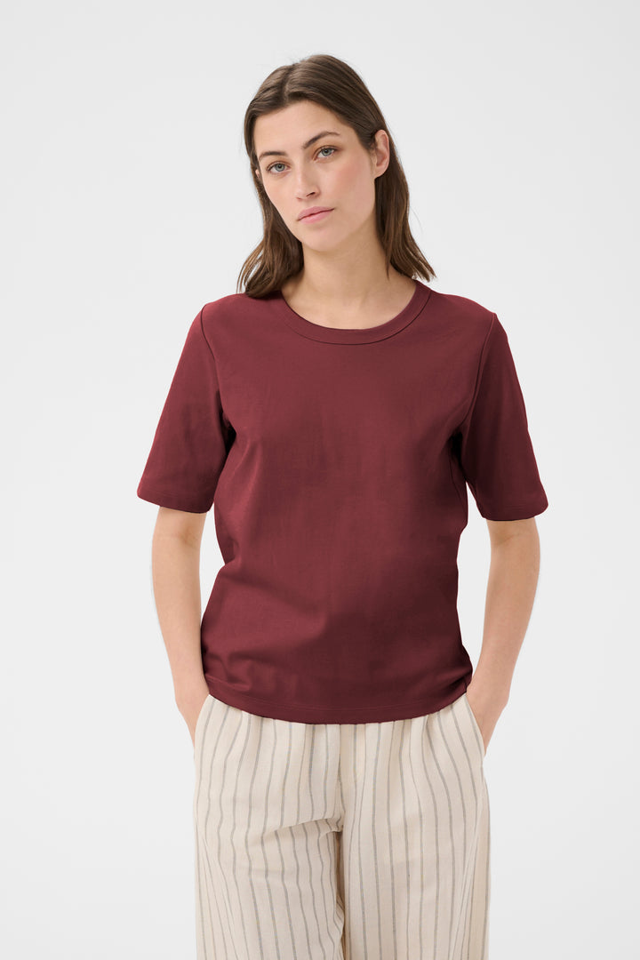 Ratana organic cotton T-shirt - Straight cut and short sleeves**