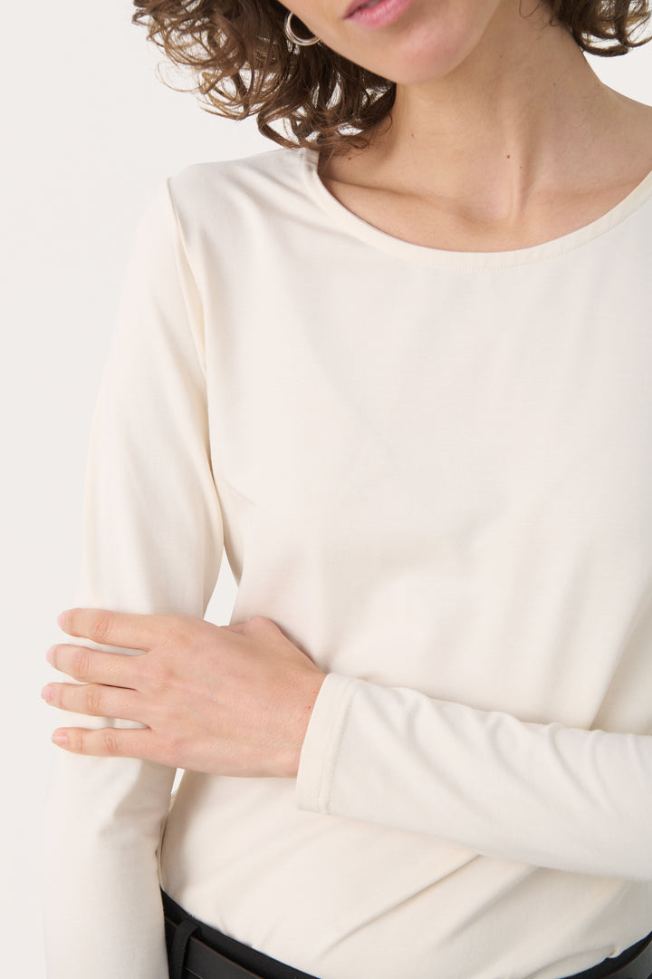 Nemajas Essential Sweater
