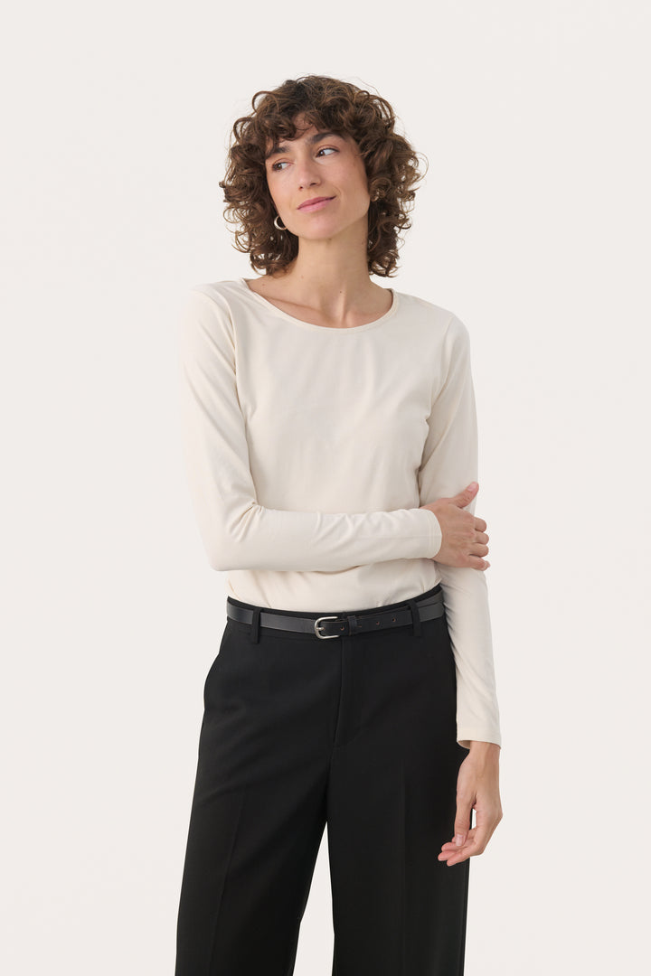 Nemajas Essential Sweater