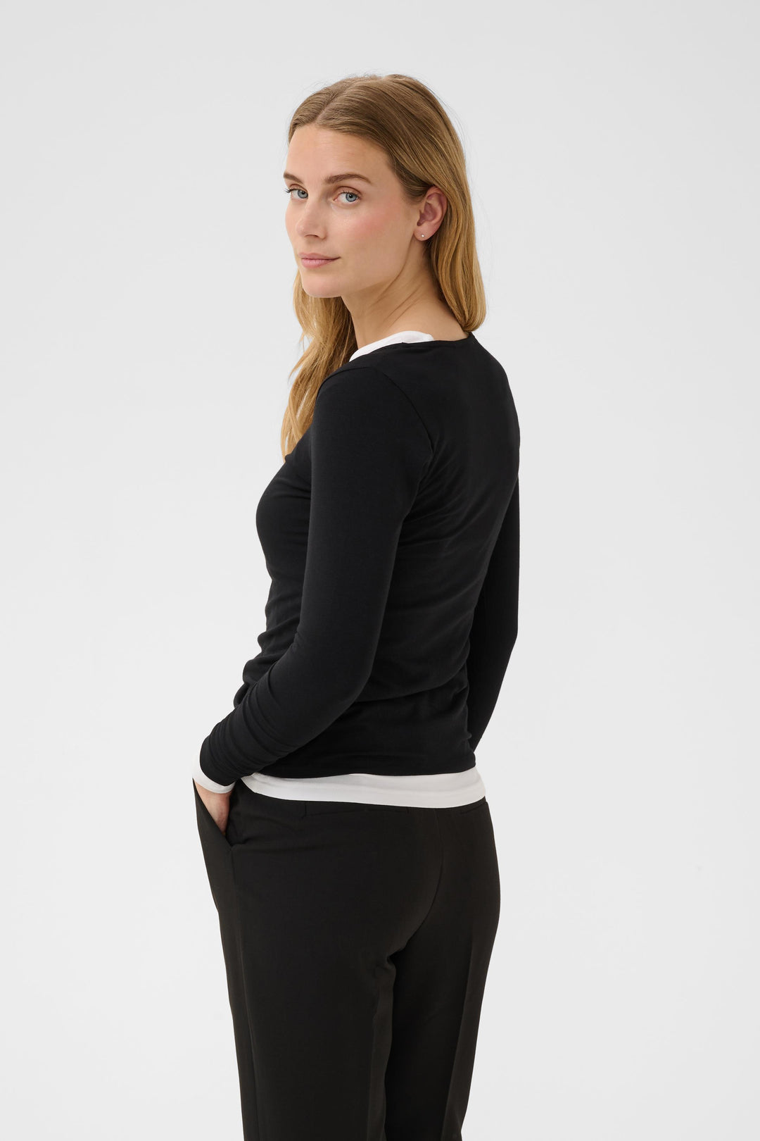 Nemajas Essential Sweater