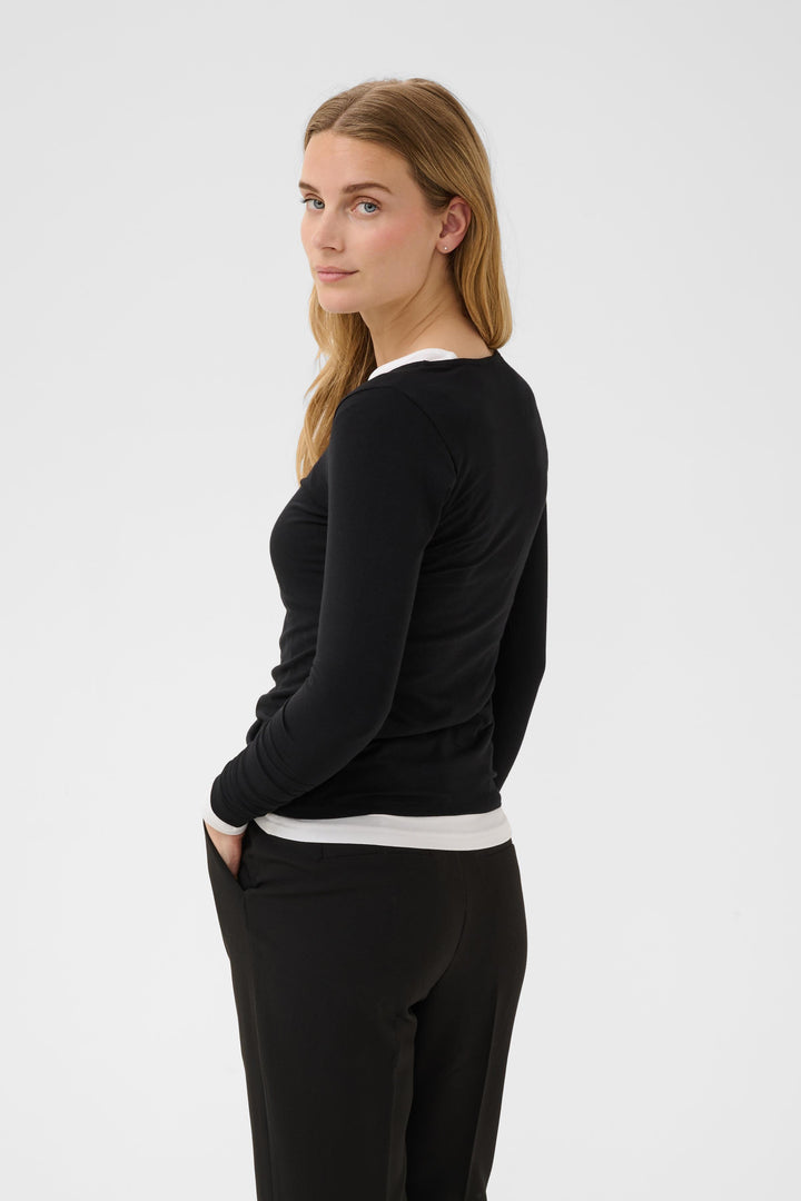 Nemajas Essential Sweater