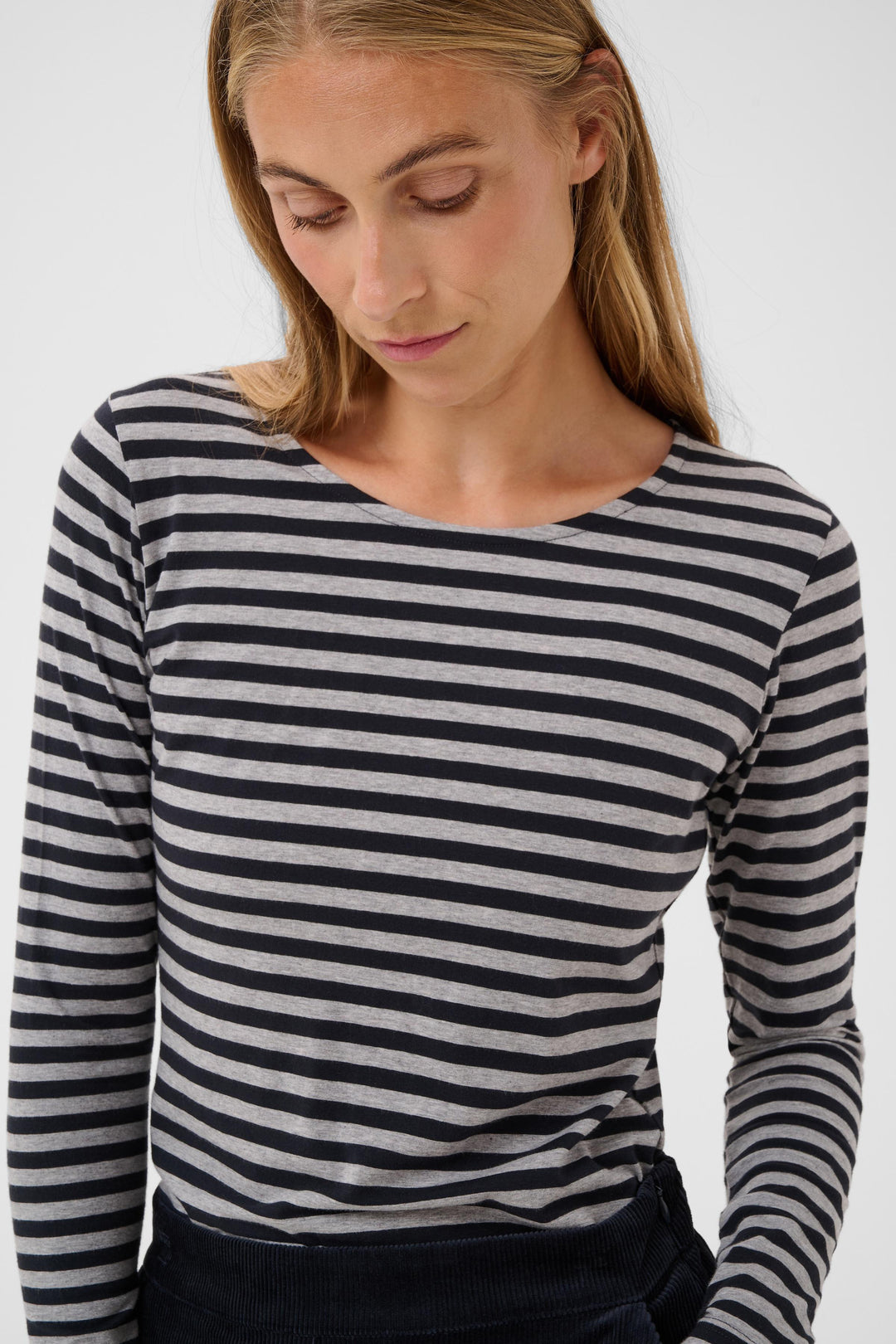 Chandail essentiel Nemajas - Doux en modal TENCEL™ et coton extensible avec col rond**