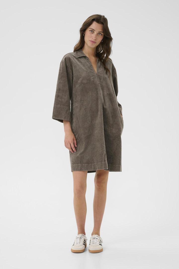 Robe en velour côtelé Sharri