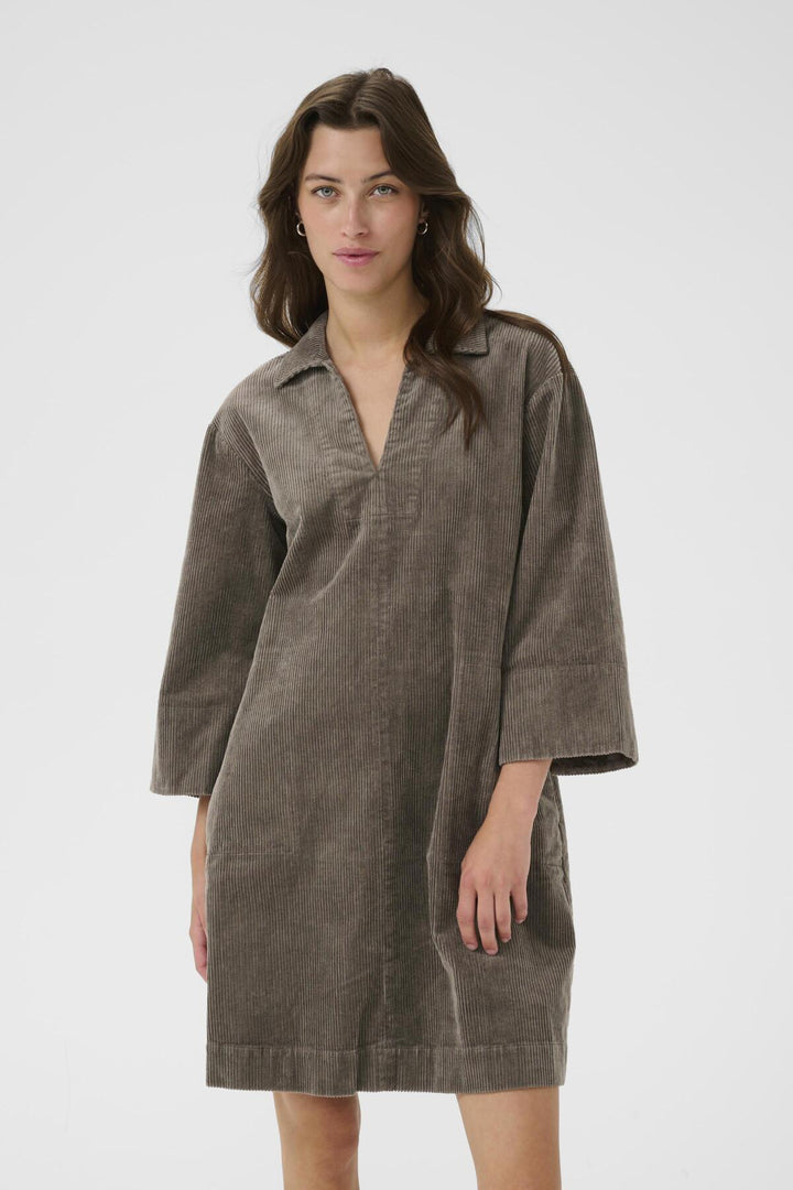 Robe en velour côtelé Sharri