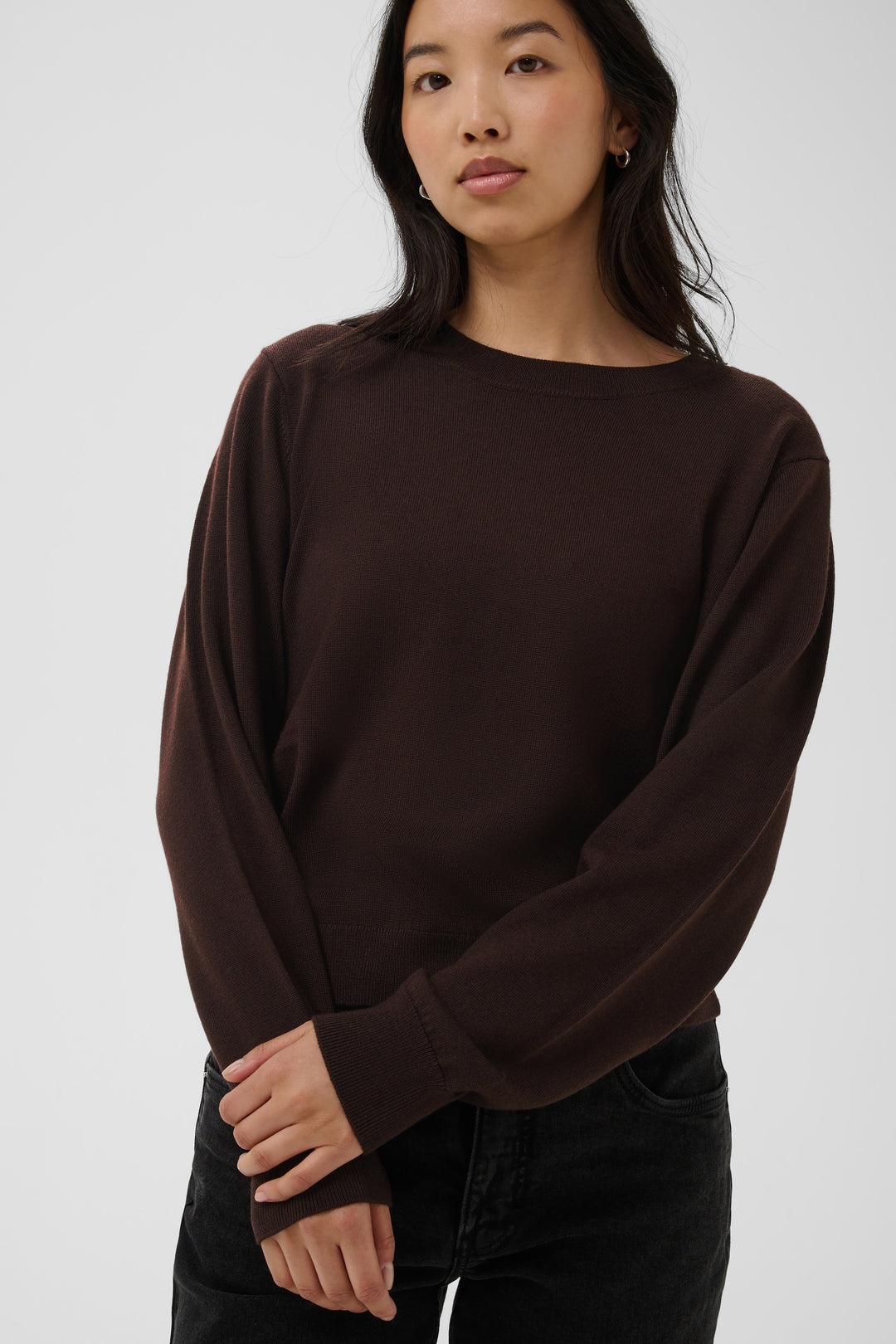 Chandail en tricot de laine certifiée Yona - Avec coupe classique et finitions côtelées