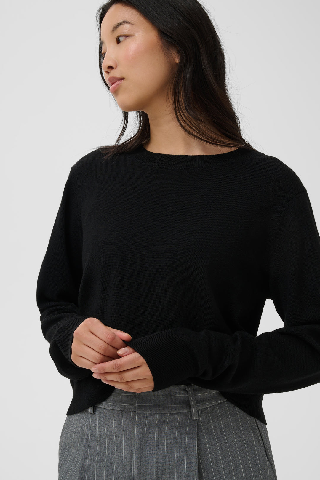 Chandail en tricot de laine certifiée Yona - Avec coupe classique et finitions côtelées
