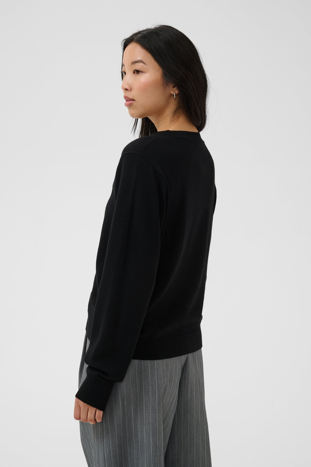 Chandail en tricot de laine certifiée Yona - Avec coupe classique et finitions côtelées