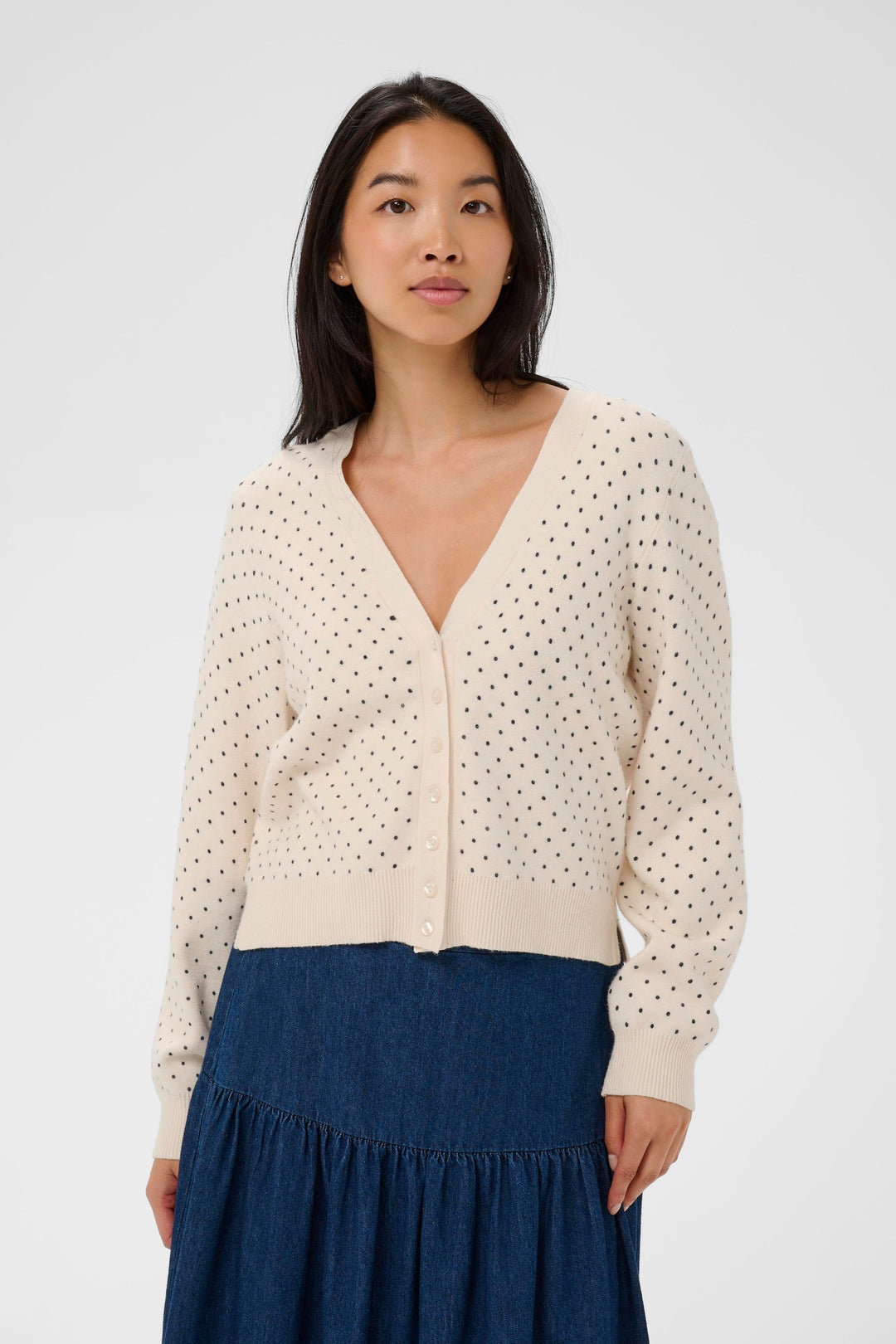 Cardigan Anessa – Tricot fluide à coupe régulière